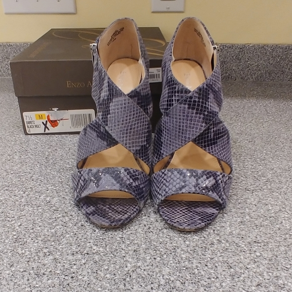 ENZO ANGIOLINI EAMETZ GREY SNAKESKIN HEEL - Picture 8 of 16